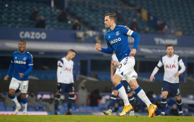 增强其进攻 增强其进攻