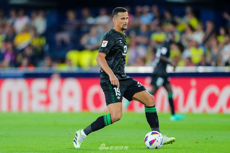 塔瓦雷斯 塔瓦雷斯