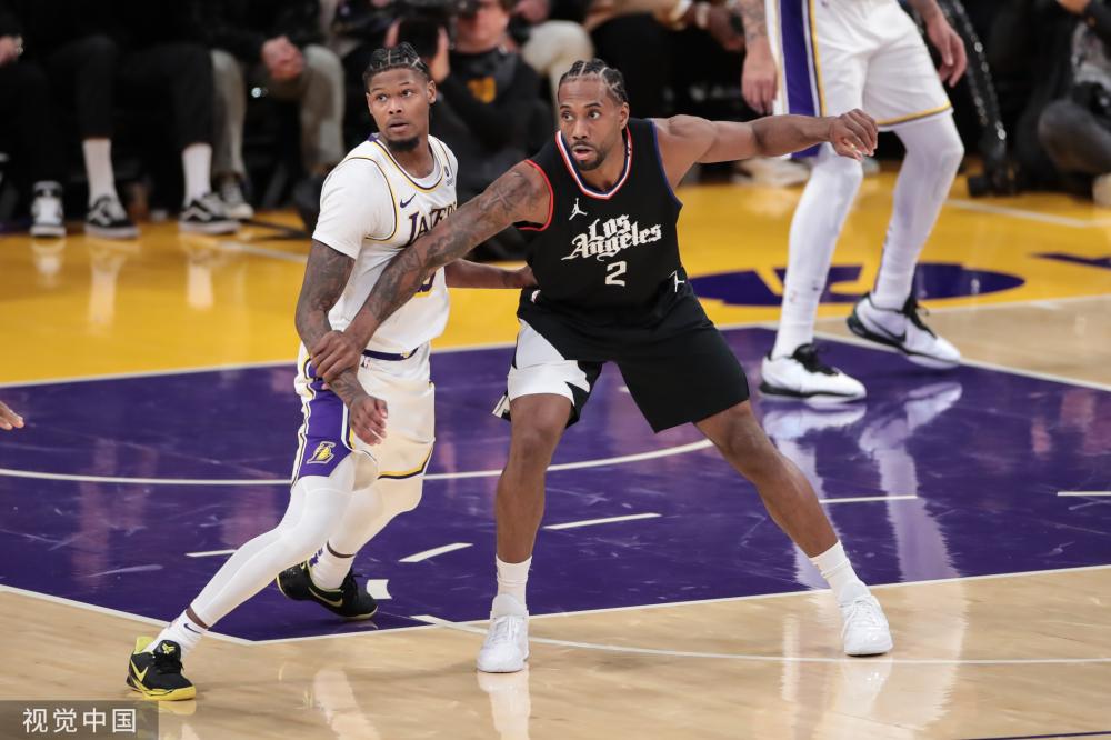 身体对抗强 身体对抗强